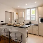 Gare Montparnasse - Premium Family Flat For 5, 2br Paris